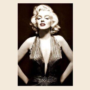 Marilyn Monroe- Poised In Sepia Poster_165
